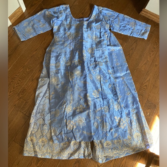 NEW! Gorgeous 3 piece plazo suit! - Picture 11 of 13